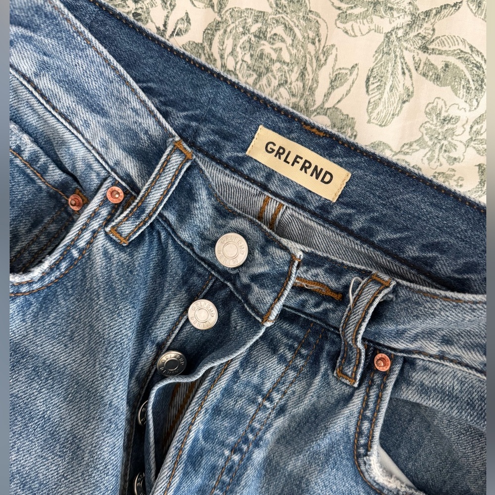 GRLFRND Brooklyn High Rise Straight Jeans in Breckenridge - Picture 3 of 6